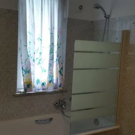 Apartamento G&g2 Con Giardino