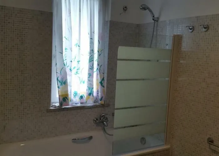 Lägenhet G&g2 Con Giardino